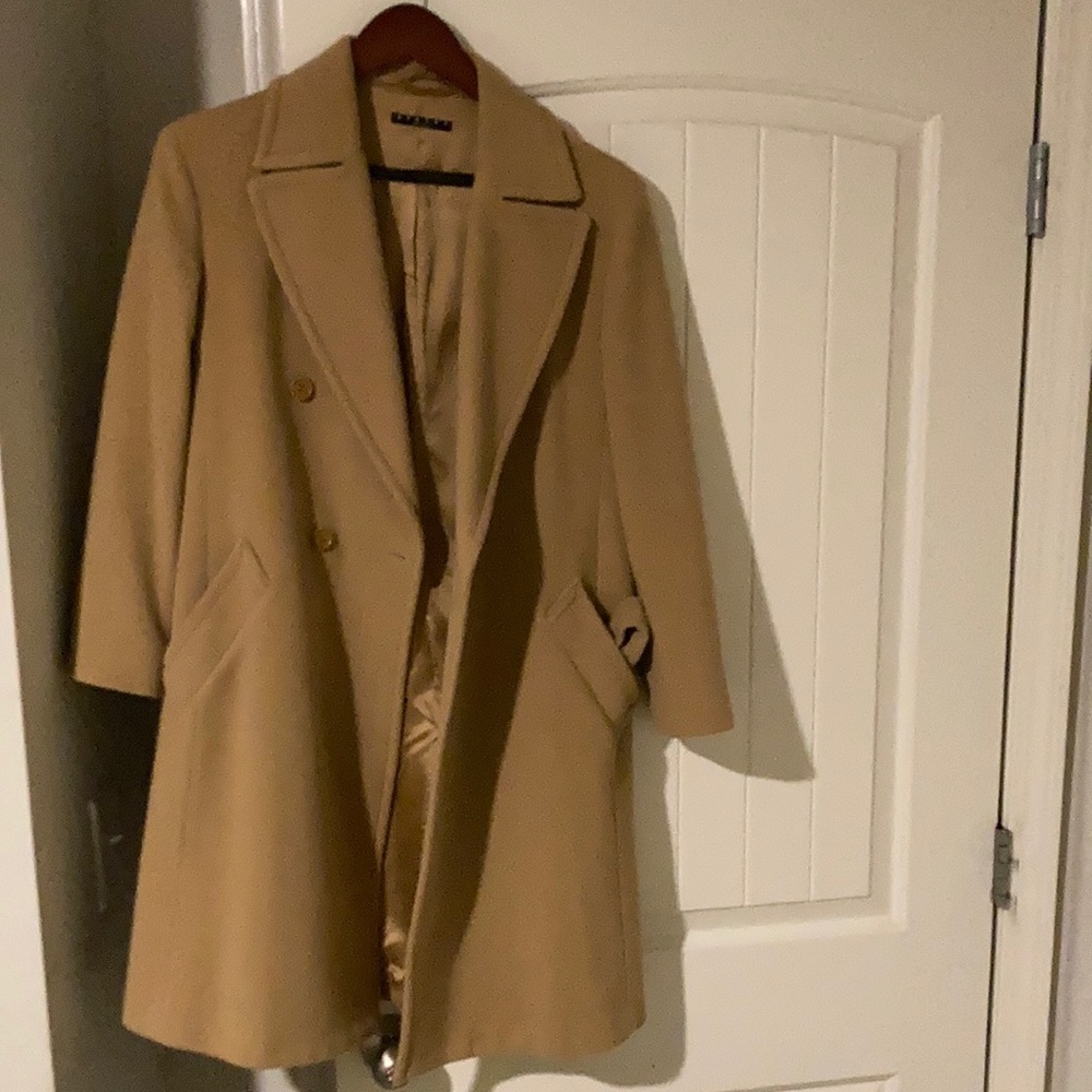 Sisley camel wool coat. Used